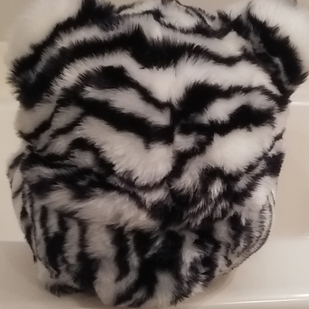 Winter Hat - Picture 2 of 5
